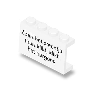 Panel 1x4x2 wit met tekst geprint op een nieuwe witte LEGO® panel