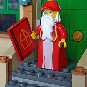 Sinterklaas werkmijter en het grote boek geprint op LEGO onderdelen